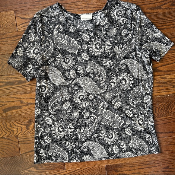 Vintage Initiatives Short Sleeved Dressy Sequined Neutral Toned Tee Size Medium - Picture 2 of 6